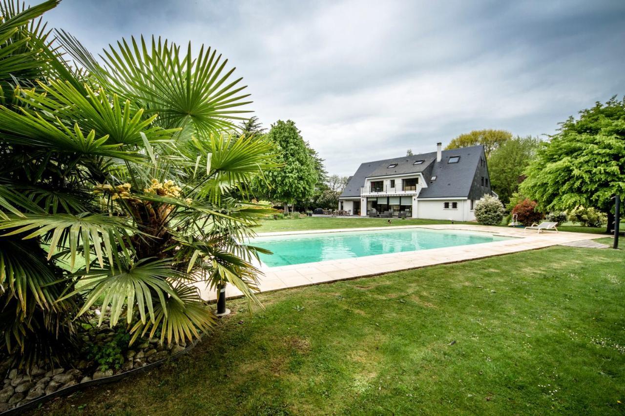 Le Champ Du Renne Bed and Breakfast Le Mans Exteriör bild