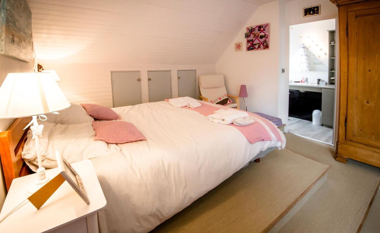 Le Champ Du Renne Bed and Breakfast Le Mans Exteriör bild